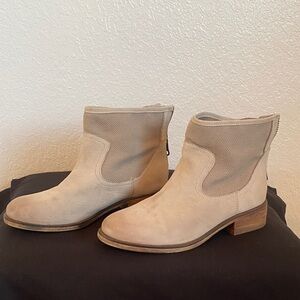 Aldo Light Tan Ankle Booties